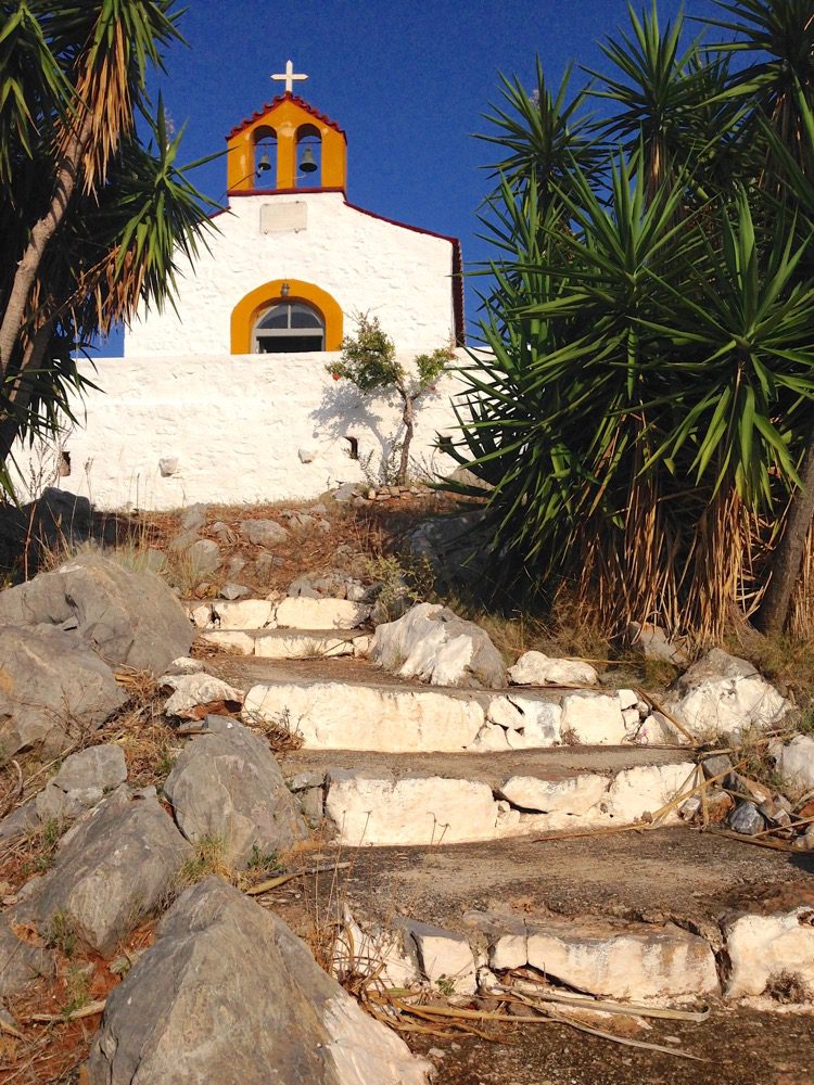 Hydras Bewohnern auf der Spur: Ein Spaziergang zur orthodoxen Kapelle der Heiligen Foteini (Hydra, Griechenland, September 2020).