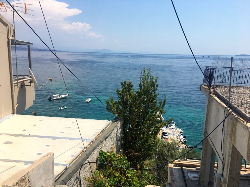 Korfu - Tag 5: Der Küstenabschnitt zwischen den Orten Nisaki und Barbati an der Ostküste von Korfu (Korfu, Ionische Inseln, Griechenland, 12.08.2022).