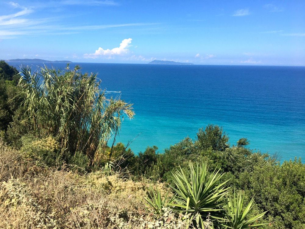 Kap Drastis in der Nähe des Badeortes Sidari an der Nordküste der griechischen Insel Korfu (Korfu, Ionische Inseln, Griechenland, 23.08.2022).